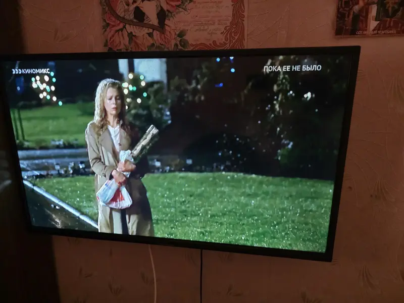 телевизор 39"