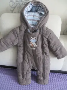 Очень тёпленький деми комбез р.68 (на сейчас)