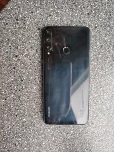 Мобильный телефон