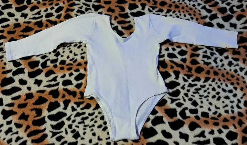 Купальник белый для танцев-спорта на девочку 5-7лет, б.у