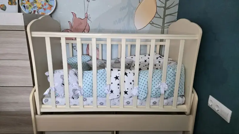 Кроватка для новорожденного