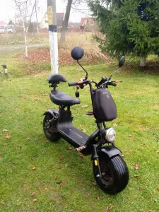 электроскутер