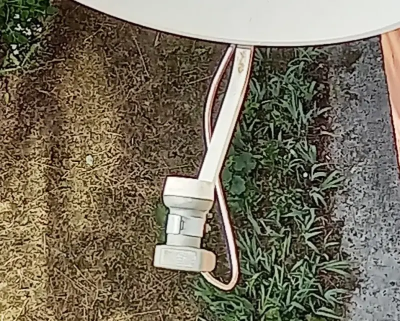 Продаю спутниковую антенну 90 см