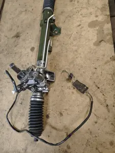 Рулевая рейка Espace IV с датчиком (8200456384,8200706732,8200891245)