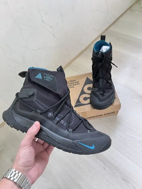 Кроссовки(новые)