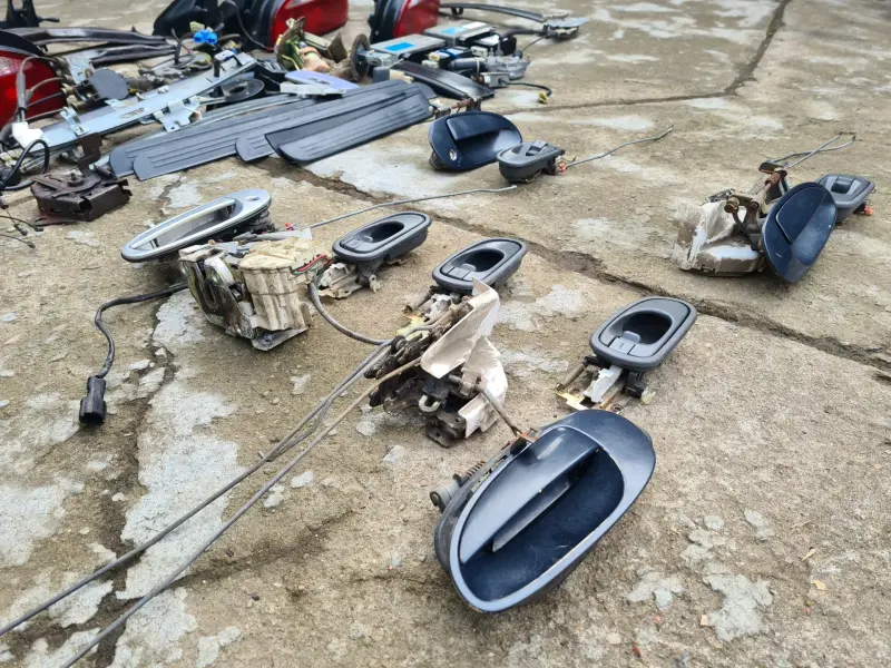 Ручка наружная задняя левая Kia Clarus