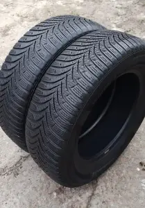 Зимняя резина HANKOOK 195/65 R15 (2 шт.)