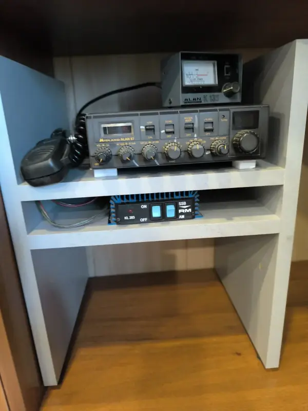 Радиостанция CB ALAN 87 + усилитель + косомерка + антена стационарная