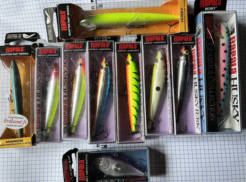 Оригинальные  воблеры    Rapala -  35 шт