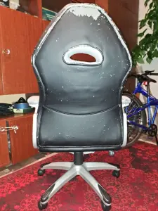 Компьютерное кресло с высокой спинкой!