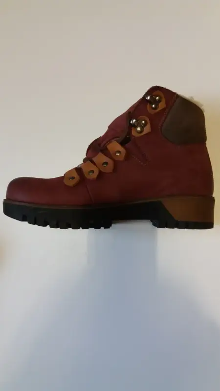 Ботинки  зимние женские натур. р. 37