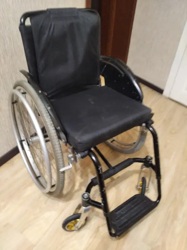Инвалидная коляска активного типа Германии