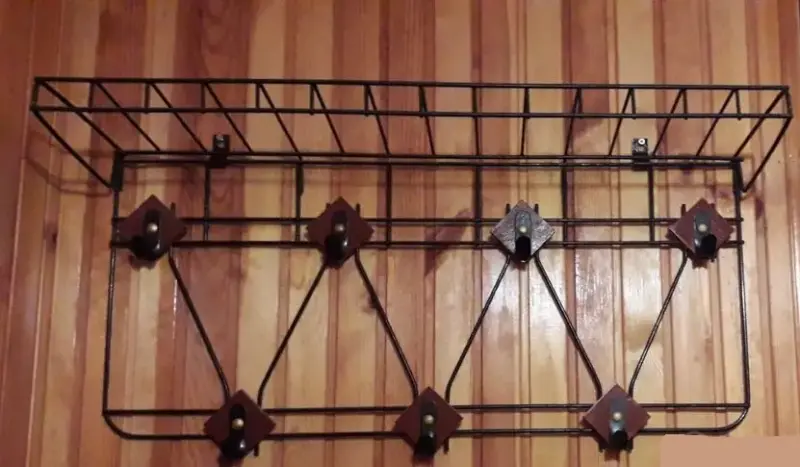 вешалка в прихожую