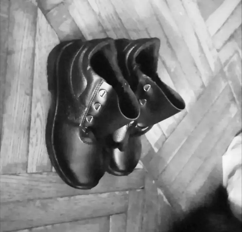 Новая, кожаная обувь