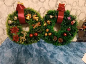 Венок рождественский ручной работы