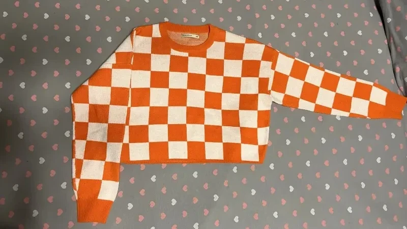 Кофта женская вязаная укороченная