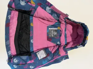 курточка на девочку