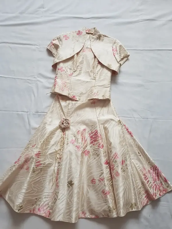 Костюм-платье выходное или для выпускного бала