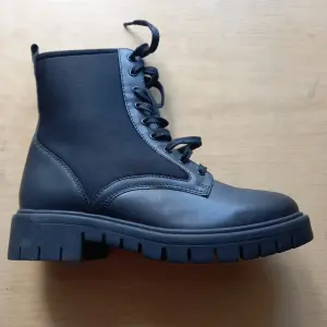 Женские деми ботинки.