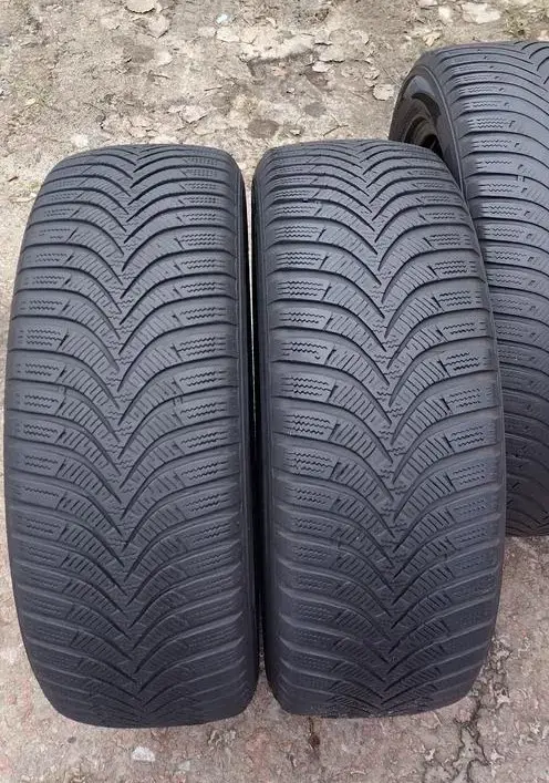 Зимняя резина HANKOOK 205/55 R16 (4 шт.)