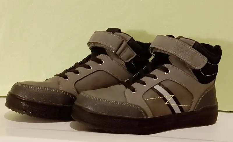 Новые ботинки для мальчика 35 размер