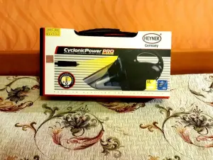 Автомобильный пылесос