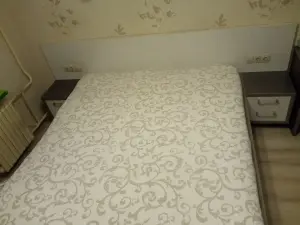 Кровать двуспальняя