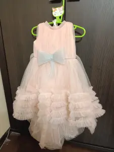 Платье праздничное