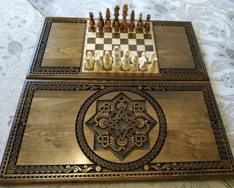 Подарочный набор Hарды + шахматы ручной работы