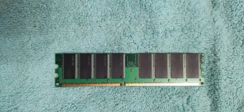 Оперативная память VRAM и DDR1: 1Гб/512/256/128мб