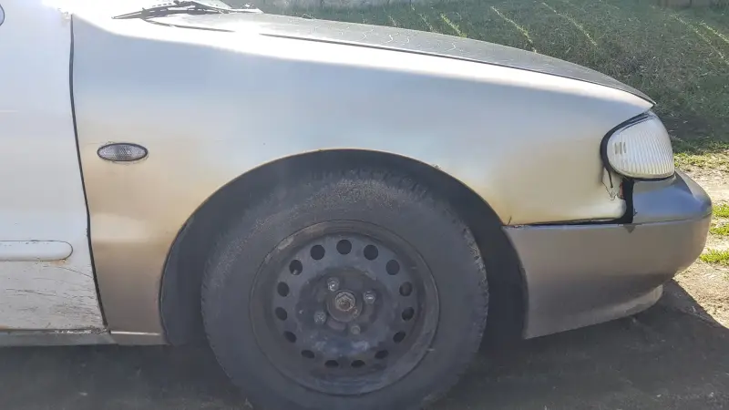 Крыло переднее правое Kia Clarus