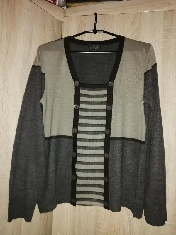 Отличный повседневный джемпер