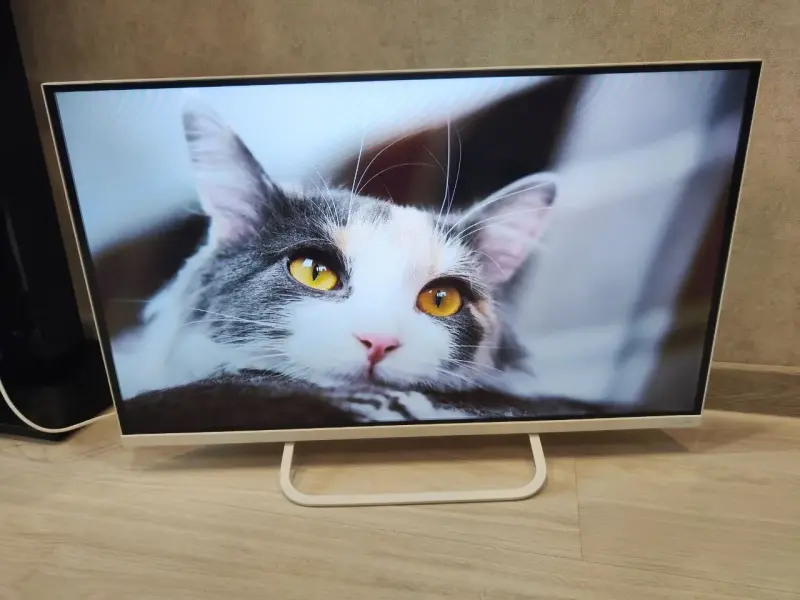 Телевизор KIVI 32F790LW FULL HD