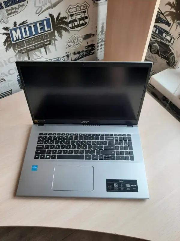 Продам ноутбук Acer Aspire 3 A317-54-388R