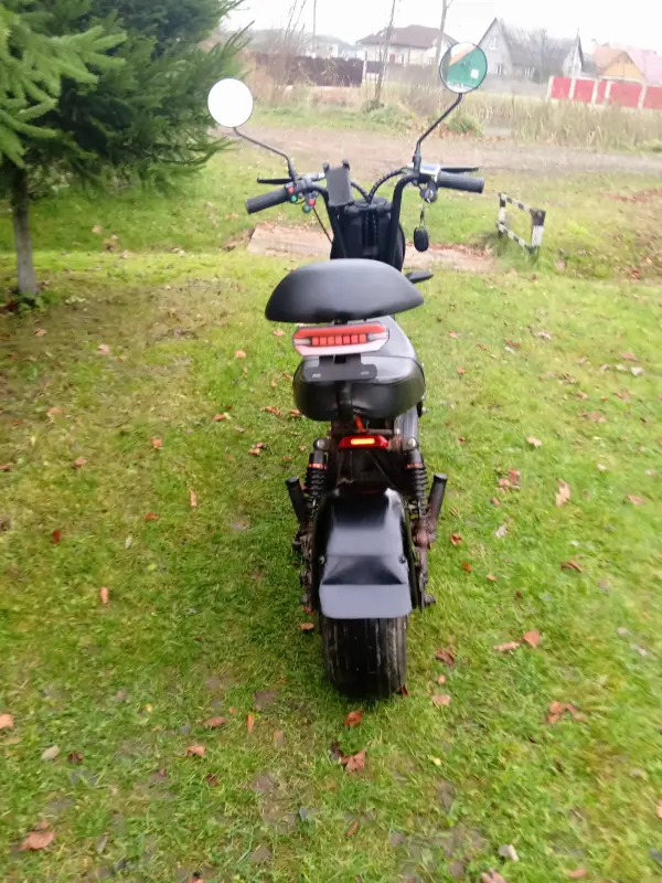 электроскутер