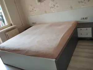 Кровать двуспальняя