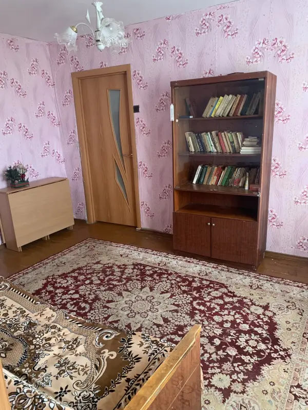 продаю 2 комнатную квартиру д. Утес