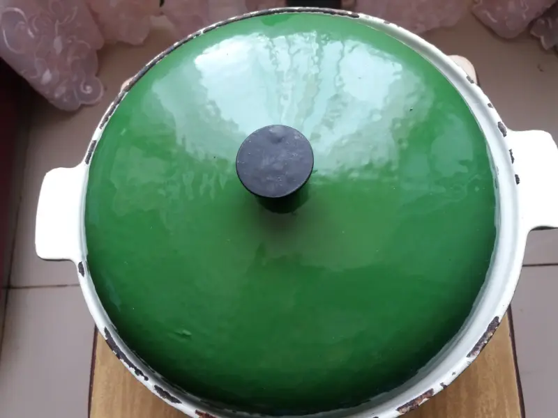 Жаровня чугунная эмалированная