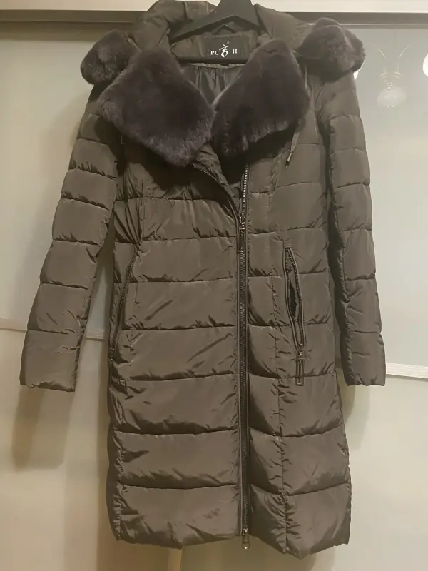 Продам женское зимнее пальто