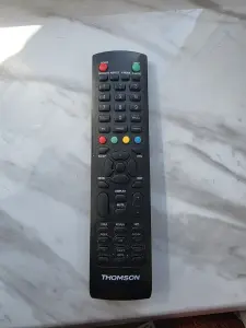 телевизор 39"