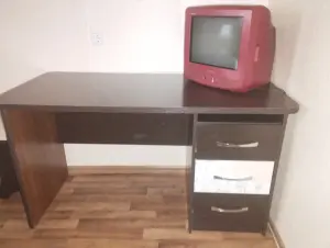 Стол письменный