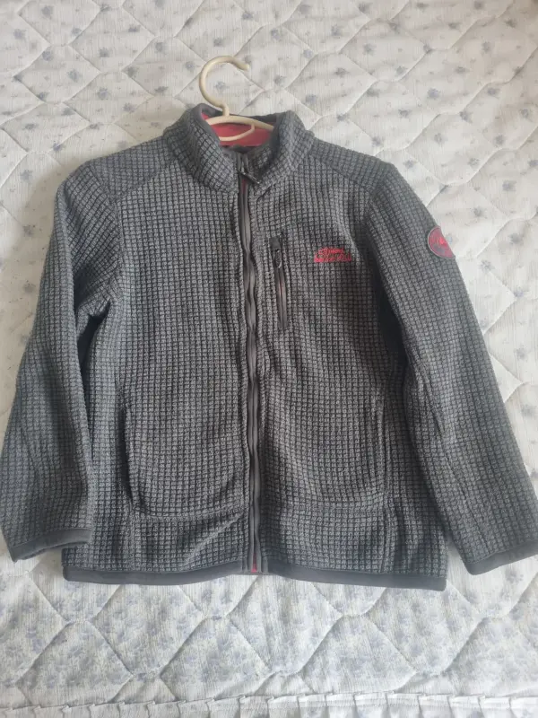 Тёплая кофта для мальчика 7-8 лет