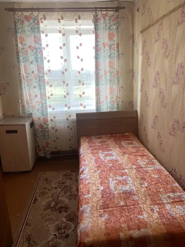 продаю 2 комнатную квартиру д. Утес