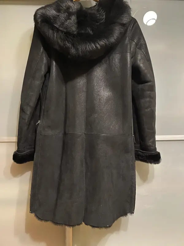 Продам дубленку женскую