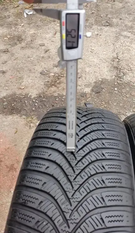 Зимняя резина HANKOOK 195/65 R15 (2 шт.)