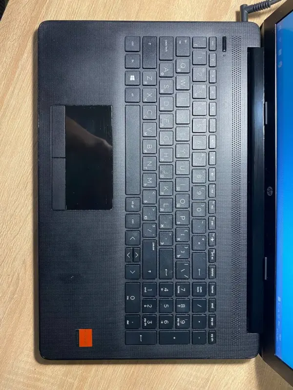 Ноутбук HP 8gb ddr4/r5 435 2gb/ssd 256gb
