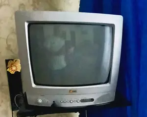 Телевизор кубик  LG серого цвета (кореец)