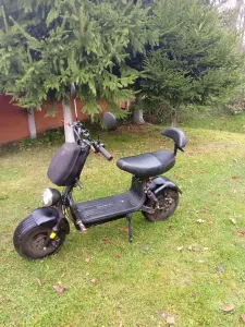 электроскутер