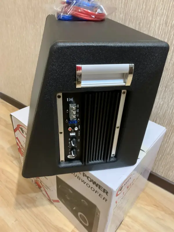 Сабвуфер активный, 800 Ватт
