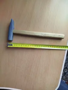 Продам молоток 